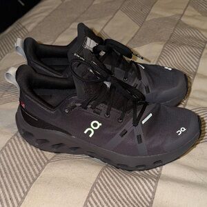 On Running women’s Black Running Shoes